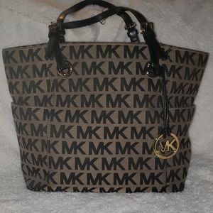Michael Kors signature purse